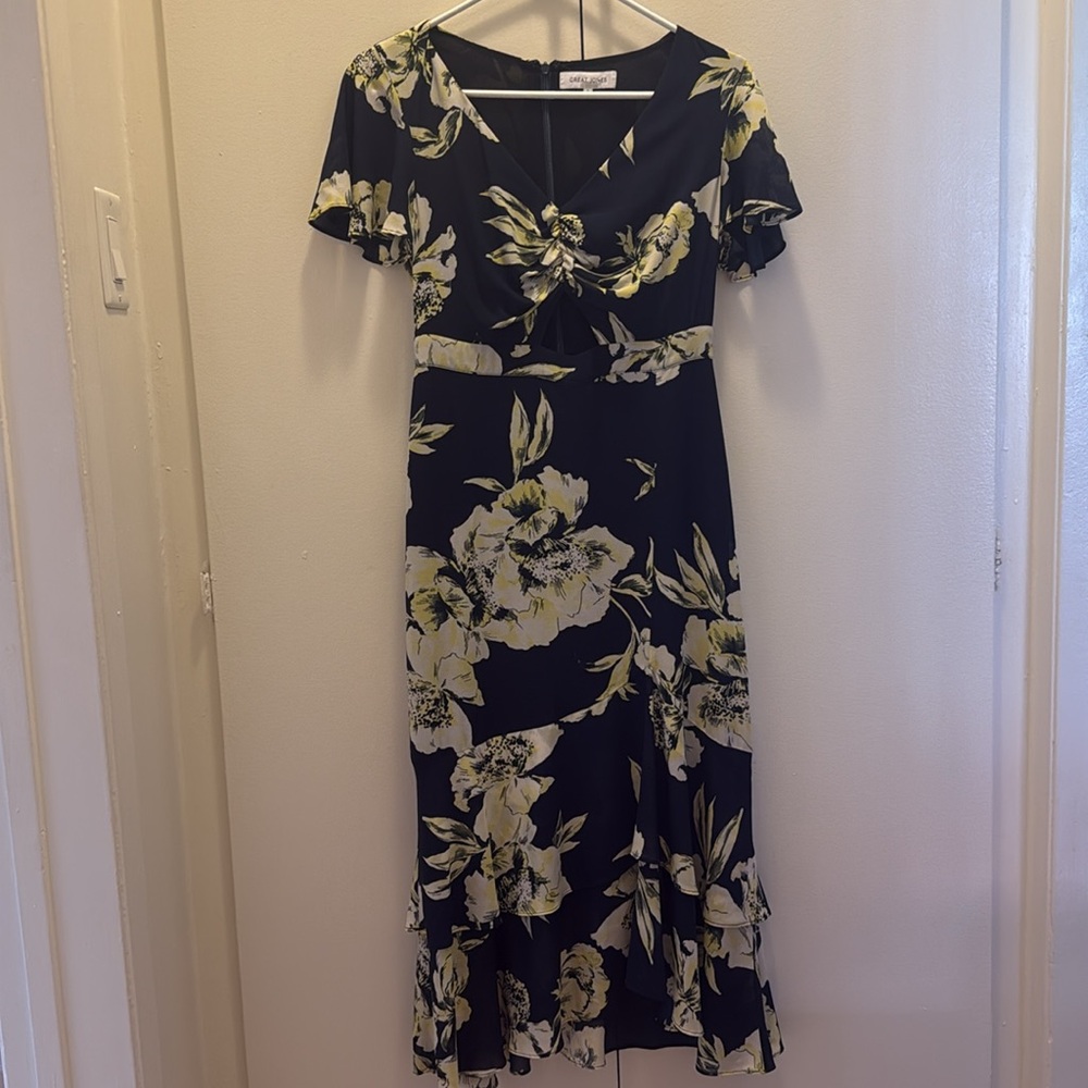 Navy Flutter Sleeve Dress
Great Jones